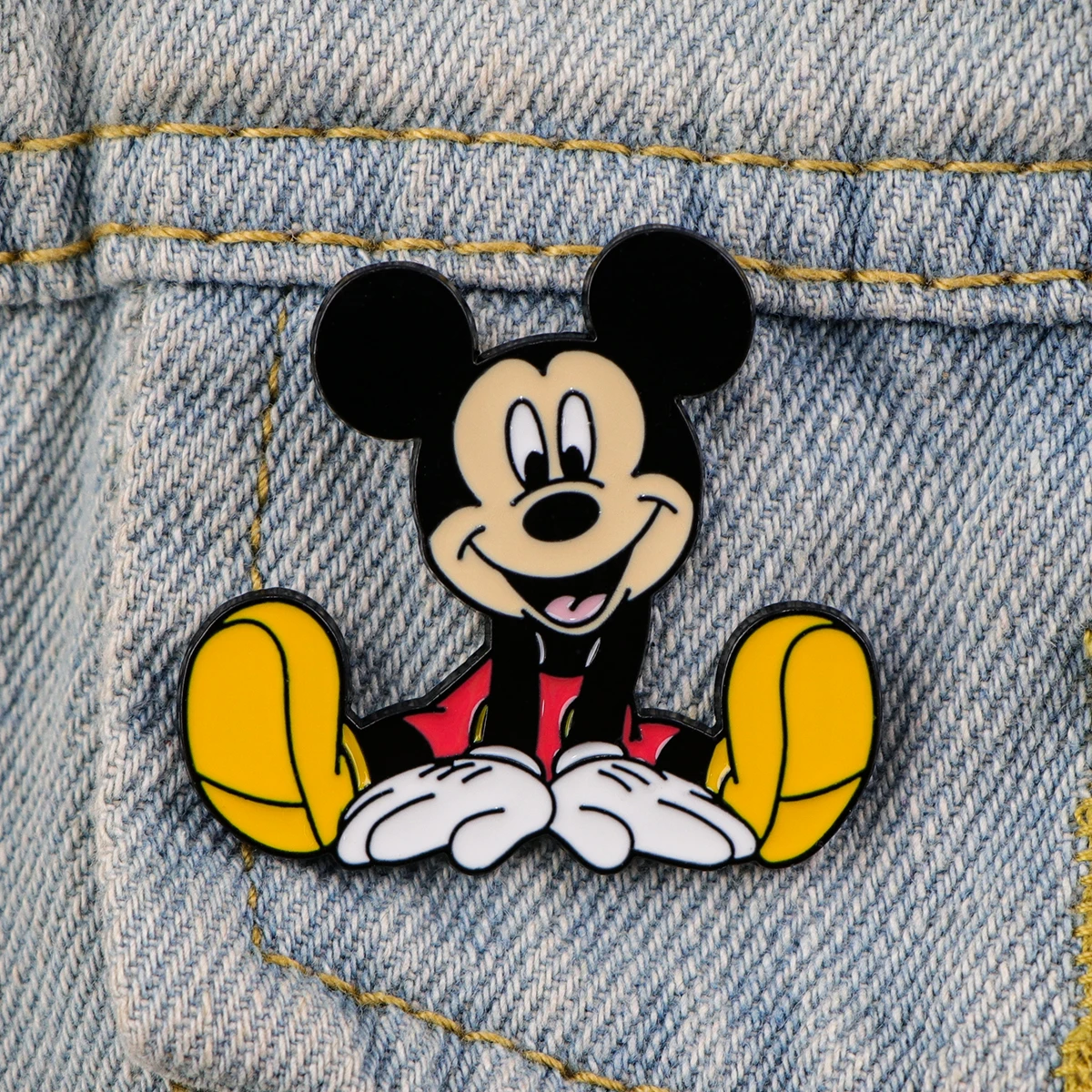 Mickey Cute Enamel Pin Brooch for Clothes Briefcase Badges on Backpack Accessories Lapel Pins Decorative Jewelry