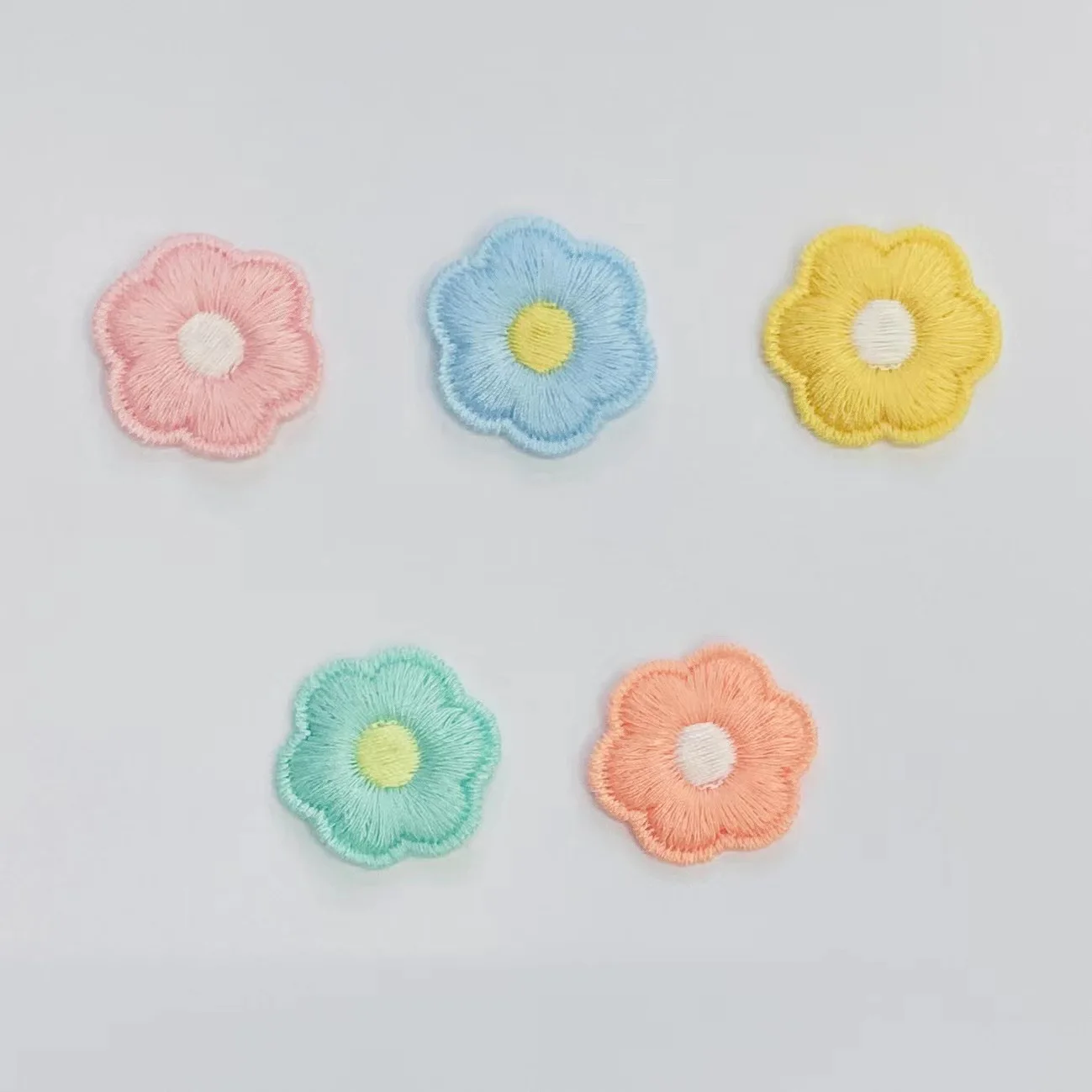 30PCS Embroidery sunflower fabric stickers decorative DIY children's hair accessories clothing cute small flowers clothing acces