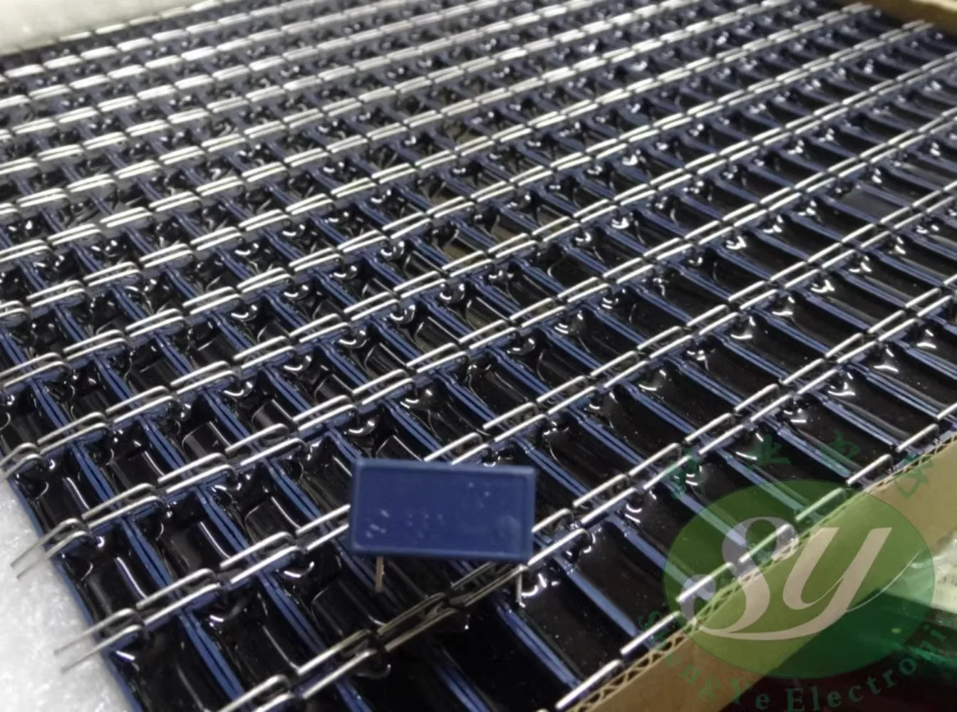 10PCS AFX630V105K 1.0uf/630v 1uf 1u0 105 ใหม่ตัวเก็บประจุฟิล์ม 15 มม.