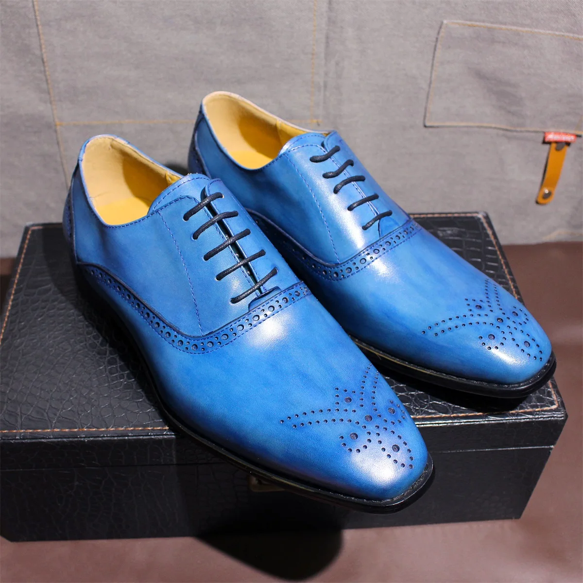 Men\'s Luxury Brand Shoes Fashion Brogue Formal Black Blue Lace-Up Wedding Office Dress Genuine Leather Oxford Shoes for Man