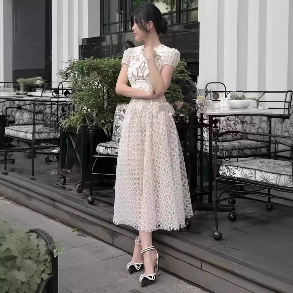 

2024 Summer Stitching Three-dimensional Pattern Bubble Sleeves Embroidered Lace Mesh Dress Women Pleated Long Dress