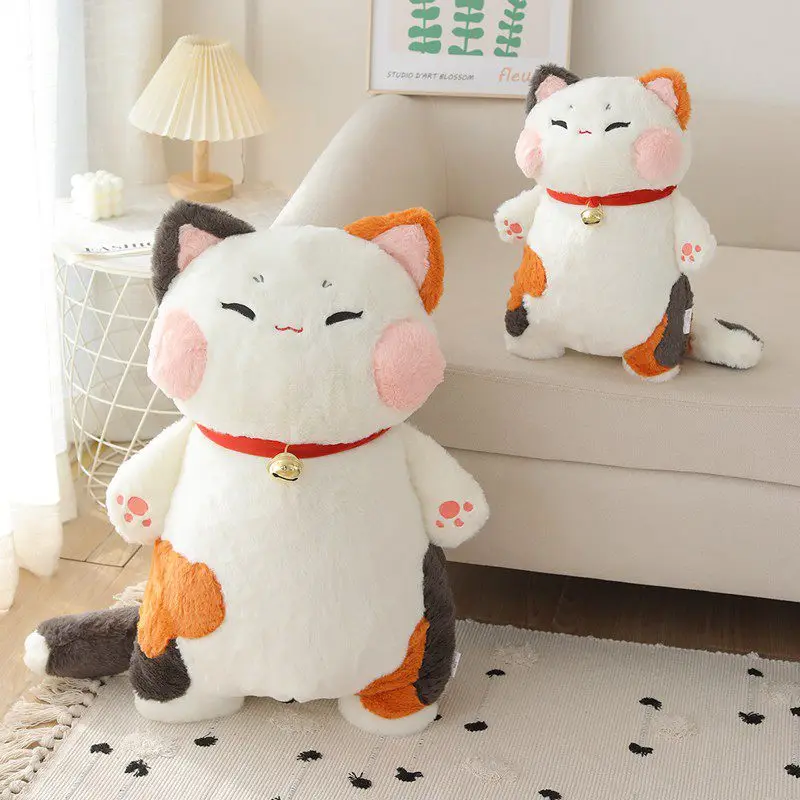 Kawaii Lucky Cat With Bell Collar Plush Doll Toys Three Colors Cat Pillow High Quality Gifts for Boys Girls Friends Decorate