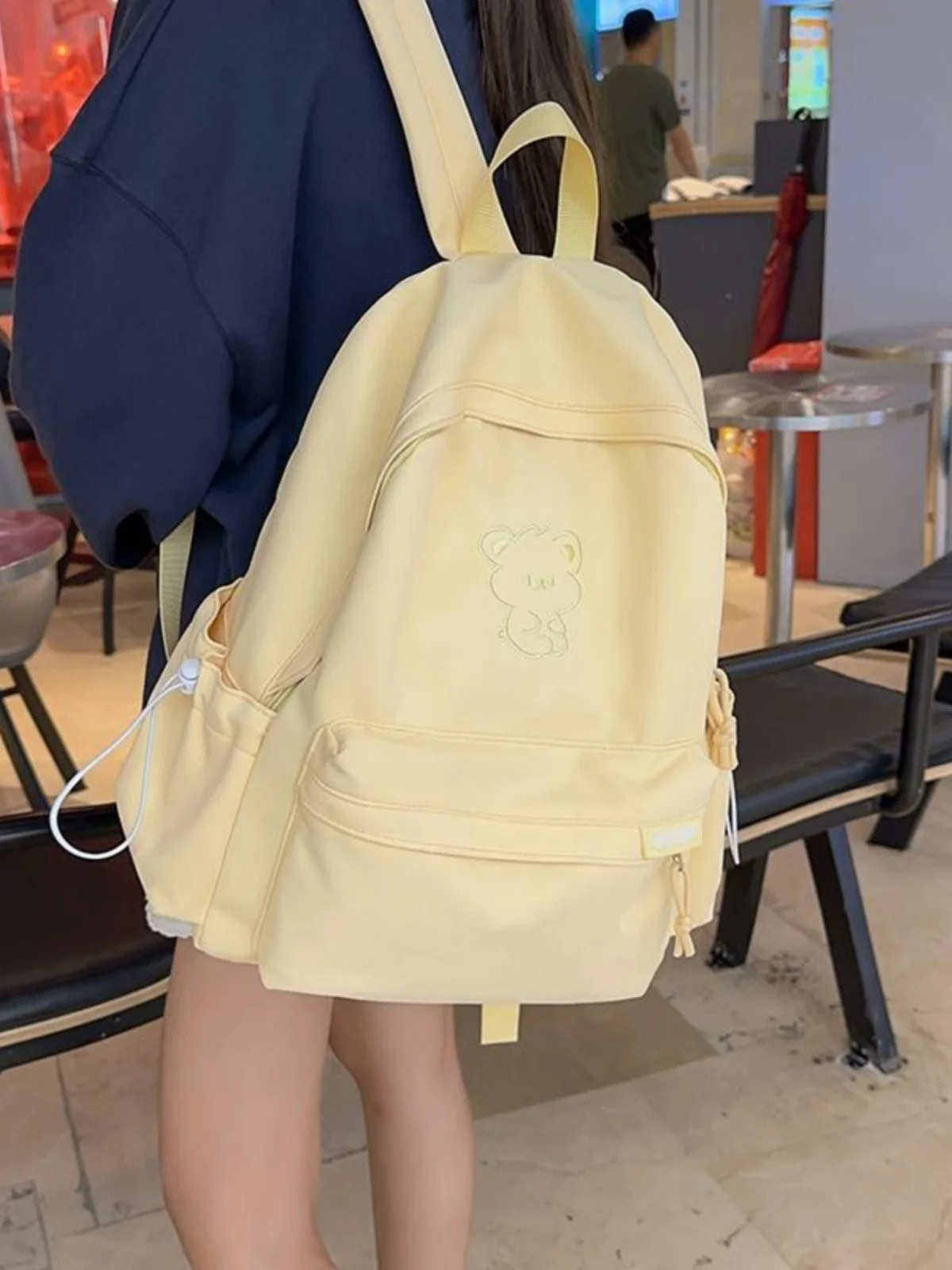 Casual Versatile Bapa per le ragazze delle scuole medie e superiori 2024 Nuova borsa a doppia spalla Sle Borsa da scuola per il tempo libero Materiale in nylon