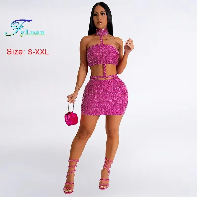 2025 Set di gonne sui fianchi del pacchetto delle donne di moda Set con decorazioni di diamanti Ladies Wrap Busto senza spalline Set di due pezzi Abiti da ballo da discoteca