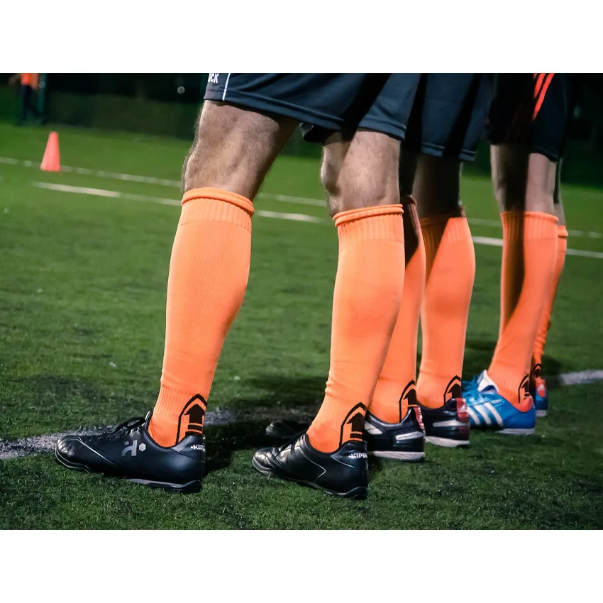 Calcetines antideslizantes de fútbol para hombre, medias atléticas de cojín grueso, antideslizantes sobre la pantorrilla, béisbol, Rugby, blanco, negro, azul