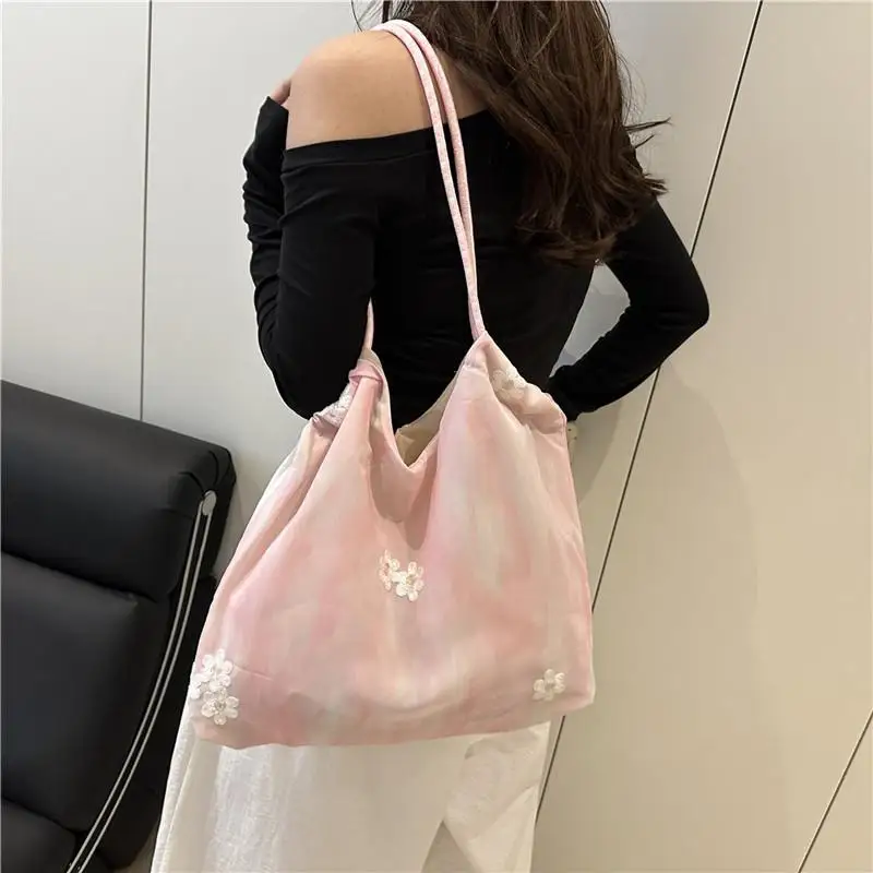

Elegant Flower Handbag Shoulder Bag High Capacity Fashion Delicate Bag Versatile Trend Women Commuter Armpit Bag Fresh Style New