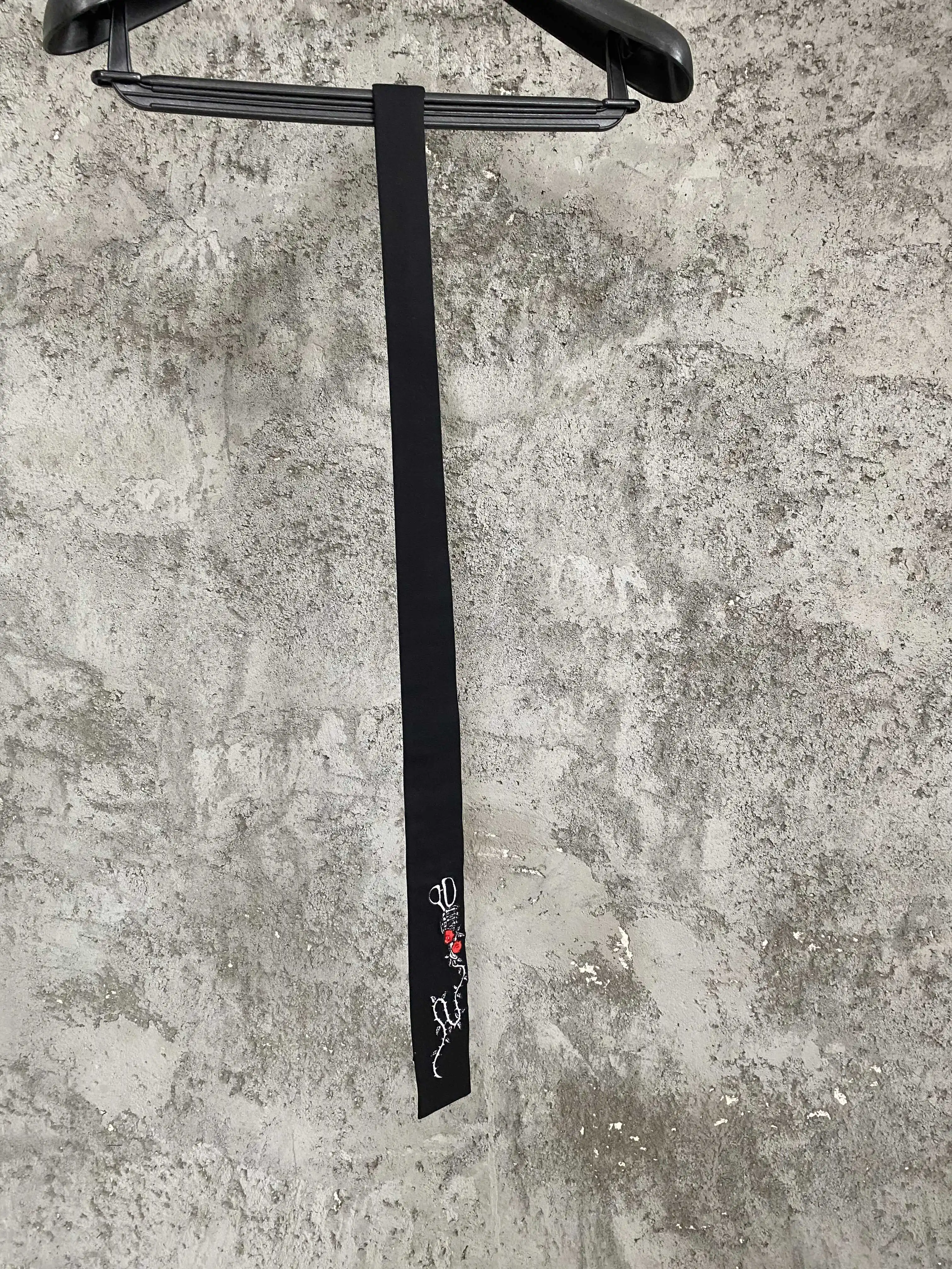 التصميم الأصلي، النمط الياباني الداكن، مقص الورد الأرجواني، ربطة عنق مطرزة يدويًا، صوف #4