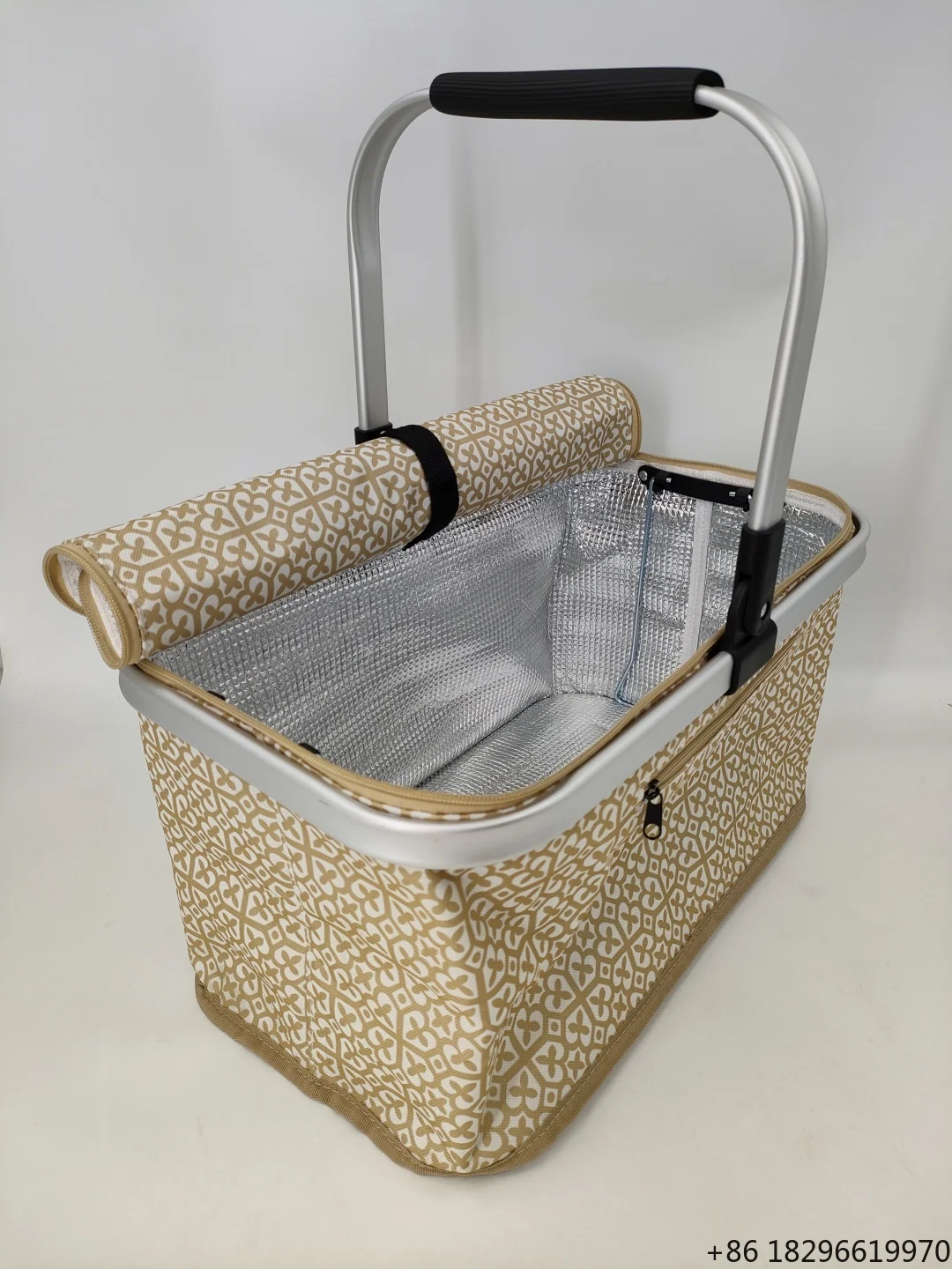 

Foldable Insulated Picnic Basket with Aluminum Bracket Mat Blanket Set for Food Storage