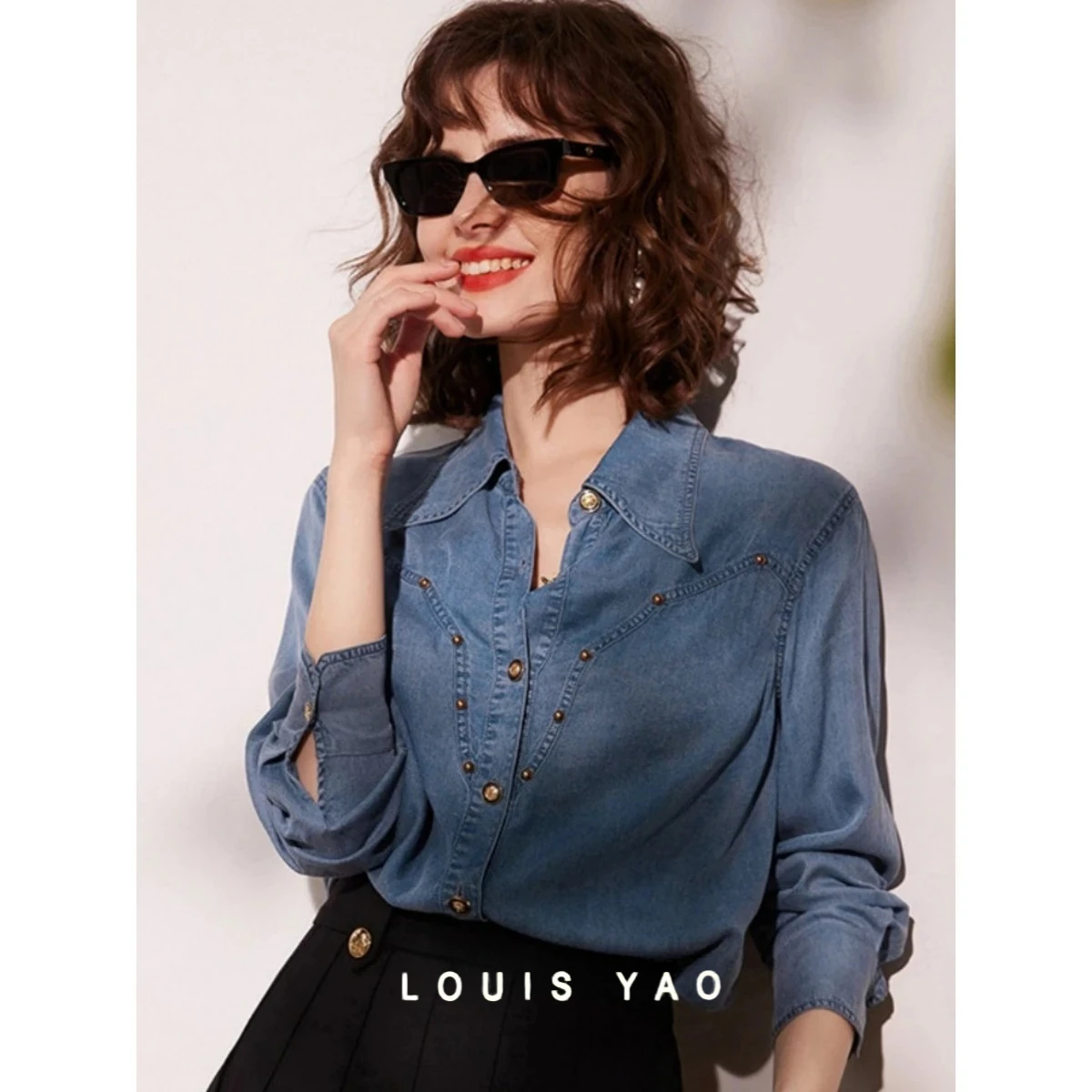 

LOUIS YAO Small Collar Wave Split Denim Shirt 2025 Spring and Autumn Fashion Rivet Decoration Women's Shirt Long Sleeve