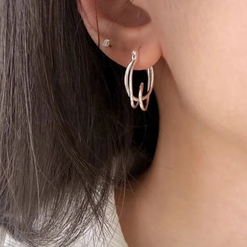 Foxanry خطوط غير منتظمة لف هوب أقراط للنساء التصميم الإبداعي شخصية عصرية بسيطة مزاجه مجوهرات الحفلات هدية