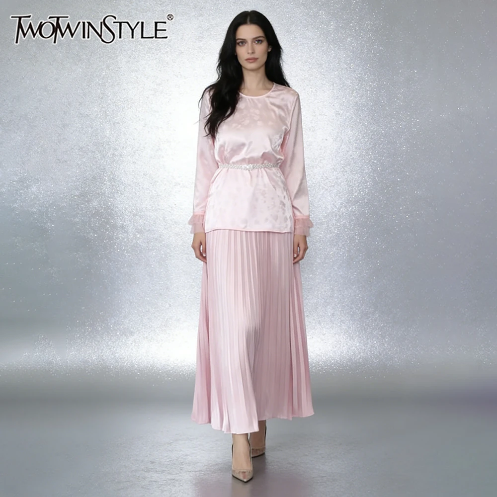 

TWOTWINSTYLE Black Satin Jacquard Two Piece Set for Women O Neck Embellished Waist Top Pleated Maxi Skirt Suit for Luxury Dinner