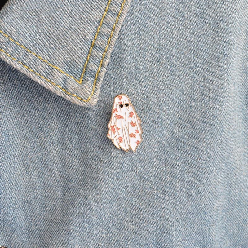 Cartoon Halloween enamel pin Ghost flower robe pins badge Brooch Denim coat Pin Buckle Shirt Badge Gift for men women