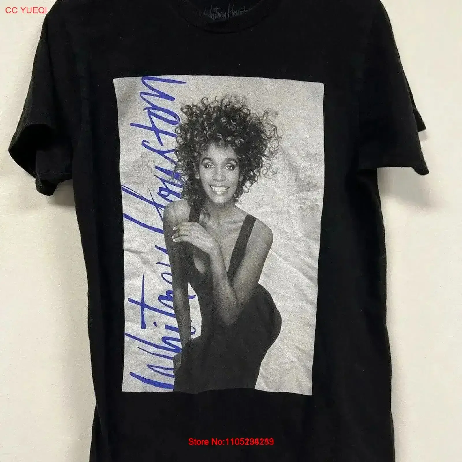 Whitney Houston T S…