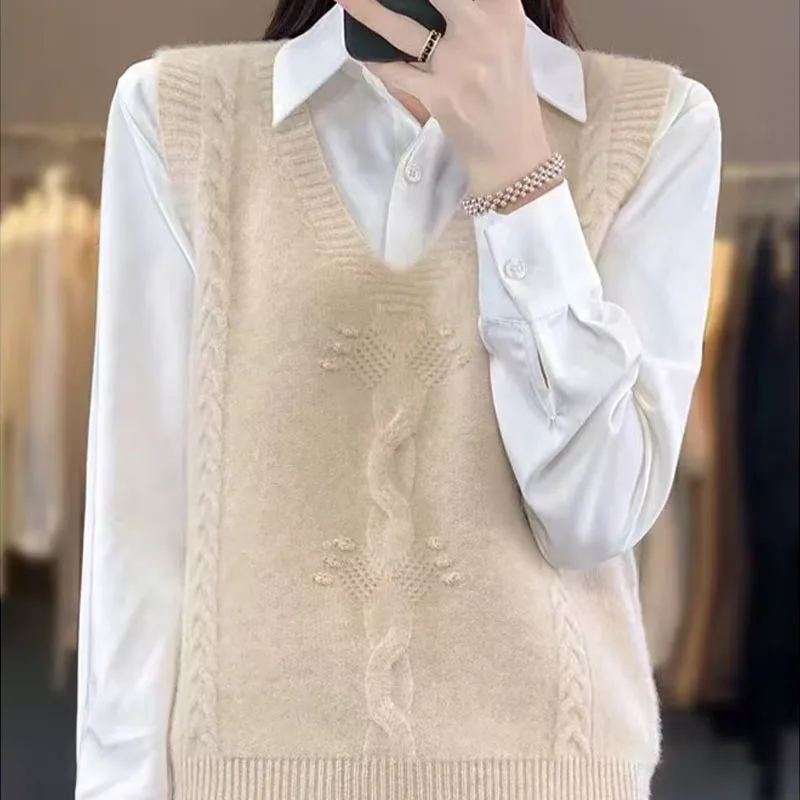 

Autumn And Winter New Knitted Sweater Vest Bottoming Sweater Sleeveless Vest Loose Outside Wear