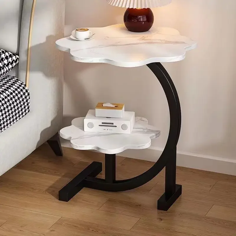 Image 5: Nouvelle table de style nordique, luxe léger, design moderne, table d'appoint de salon, table basse simple, table d'appoint de canapé, étagère de rangement tendance, plateforme de travail