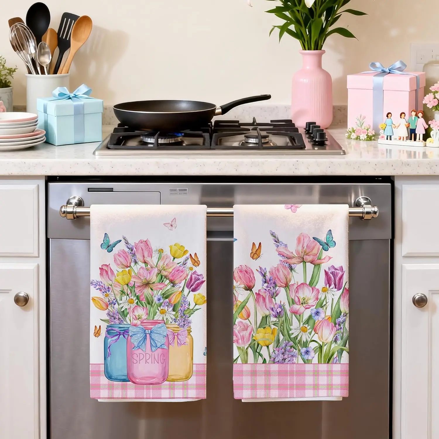2Pcs, Pink Plaid Tulip Butterfly Kitchen Towels, 40Cm*60Cm Towel Set, Super Absorbent Soft Cleaning Cloth, Cooking and Baking Tea Towel, Hand Towel, Cleaning Cloth, Dishcloth, Kitchen Decoration, Living Room Decoration, Kitchen Essentials, Home Essentials