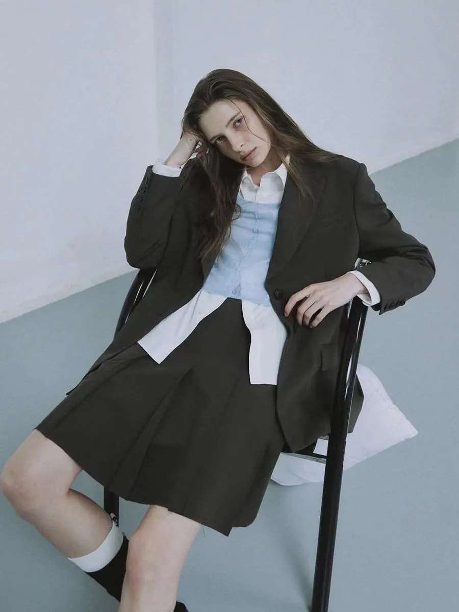 

Nolara Authentic Spring 2026 Poster Style Suit Blouse with Pleated Skirt Women's Business Casual Long Sleeve Coat