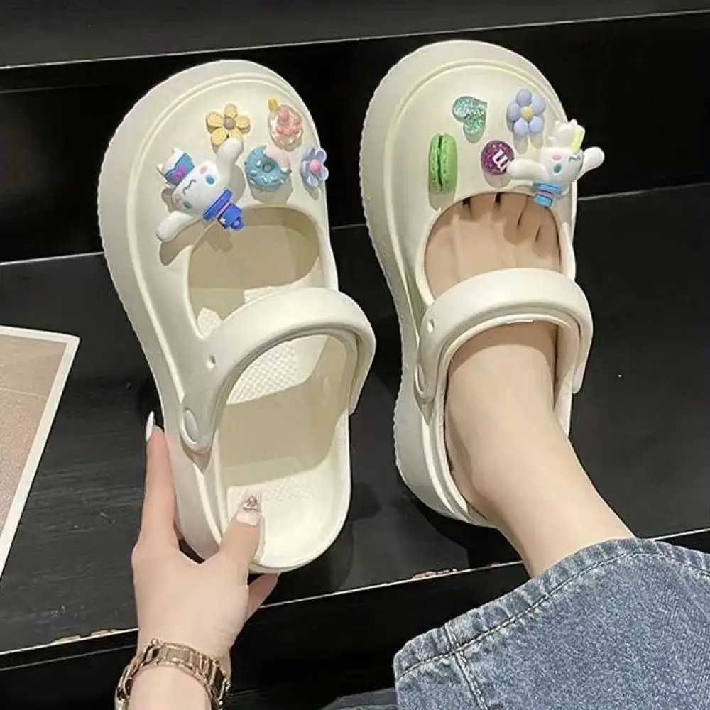 Kawaii Sanrioed Eva Slippers Hello Kitty Female Summer Beach Outside Anti-Slip Thick Sole 2024 Sandals Cinnamoroll Anime Girls