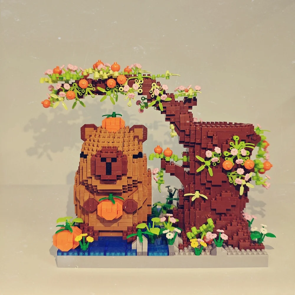 

Capybara Pen Holder Model Micro Mini Building Block Toys - Ideal DIY Enthusiasts, An Educational and Decorative Toy for Desks