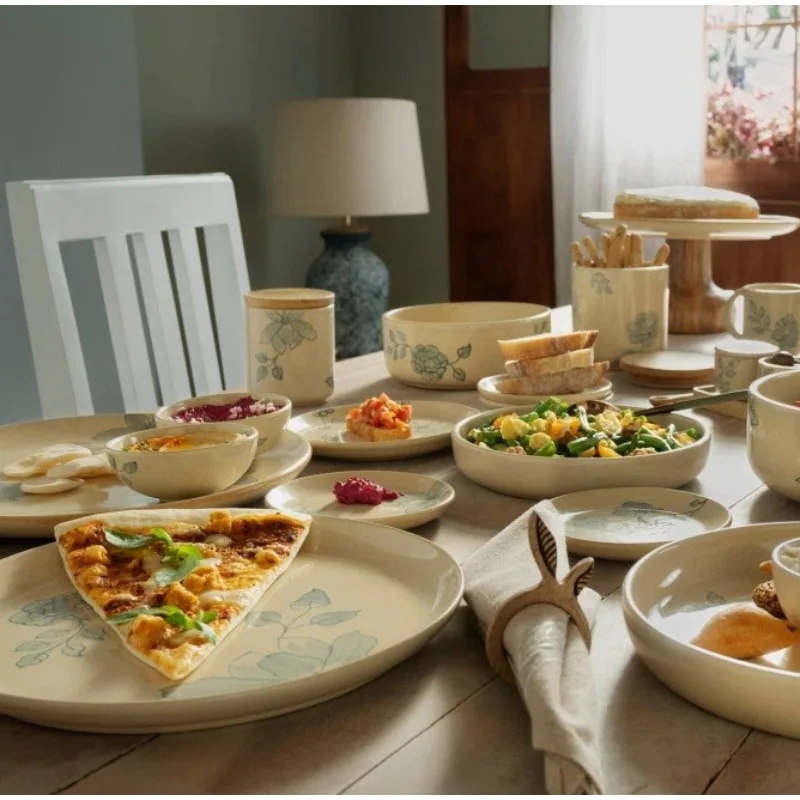 Round Ceramic Printed Dinner Plate Elegant Plate 4 Every Meal High-Quality Ceramic Smth Glossy Eggshell Color Timeless Vers