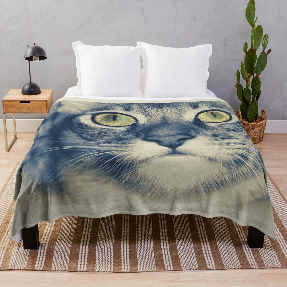 The thoughtful look of a cat Throw Blanket Luxury Brand Warm Designers Blankets