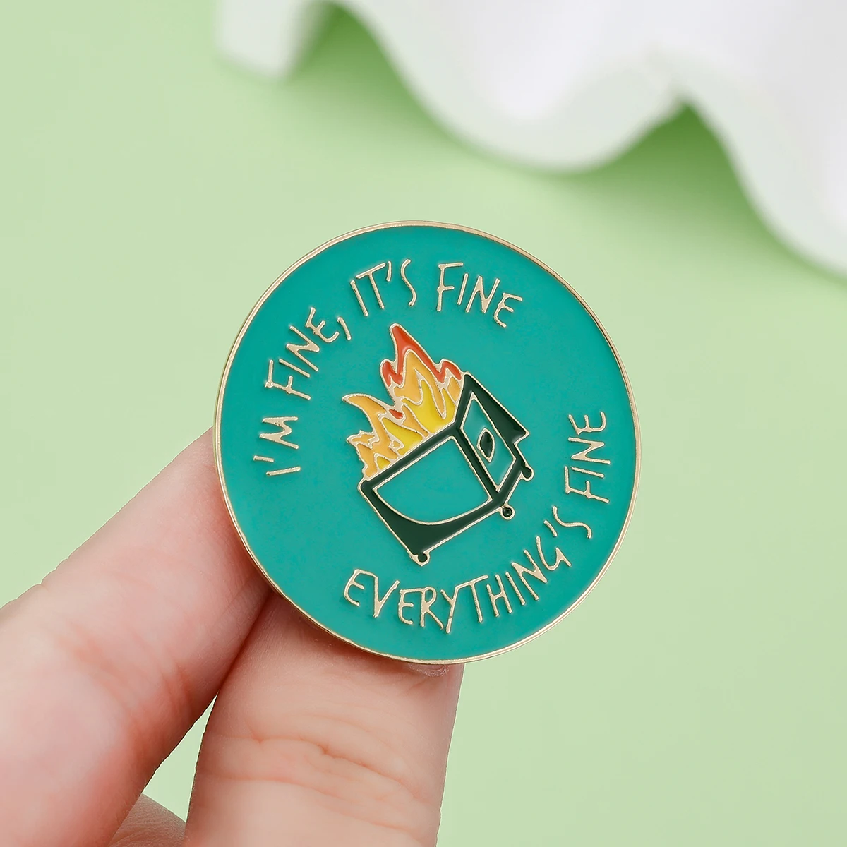 Harong Dumpster Fire Enamel Pins Brooch Funny Emotions Lapel Lanyard Bag Coat Badge Accessories for Women Men Gifts