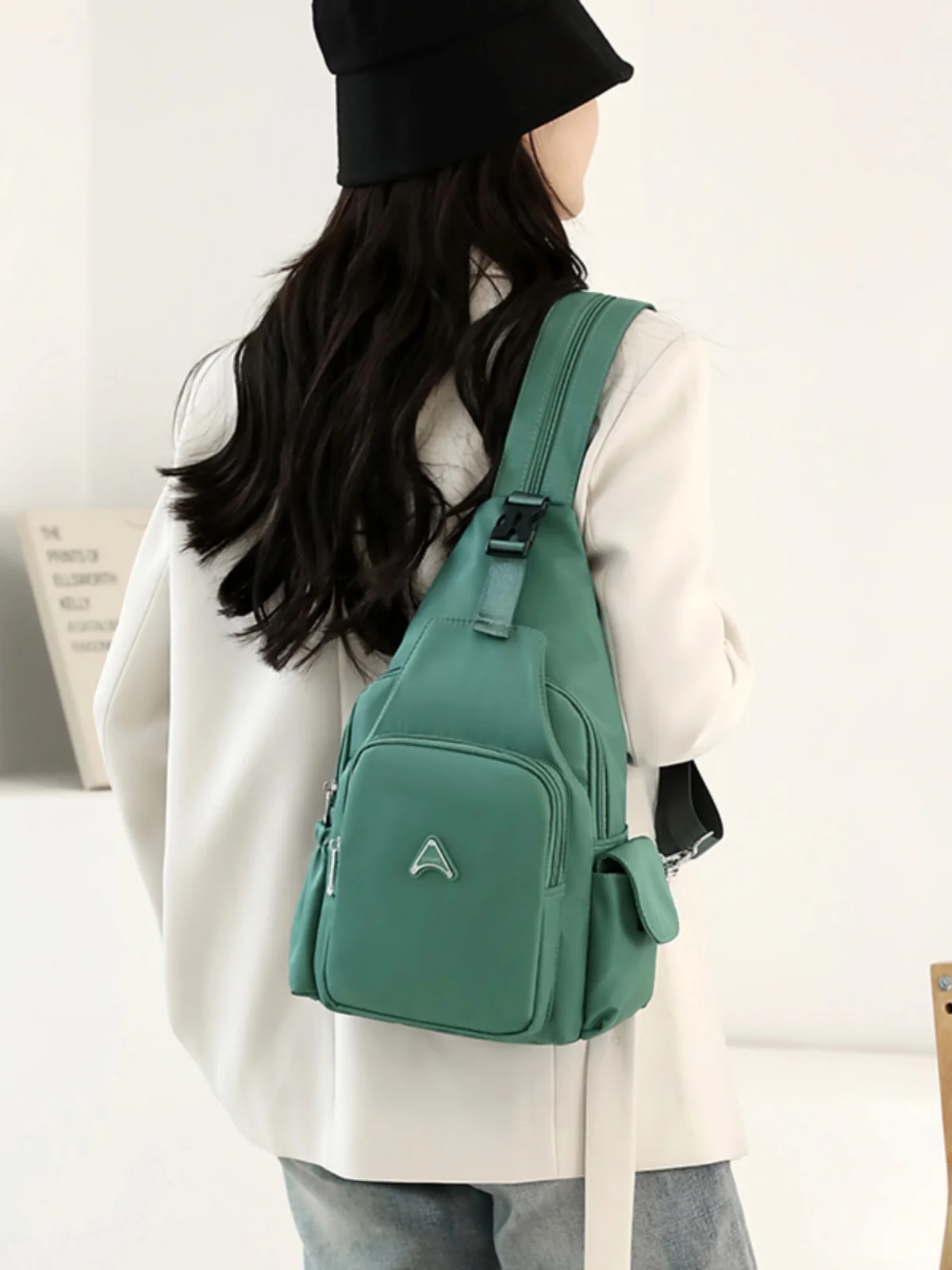 多用途の女性のクロスボディバッグ 2023 新スタイルシングルショルダーバッグダブルショルダーチェストバッグバックパックキャンバスカジュアルマッチすべて