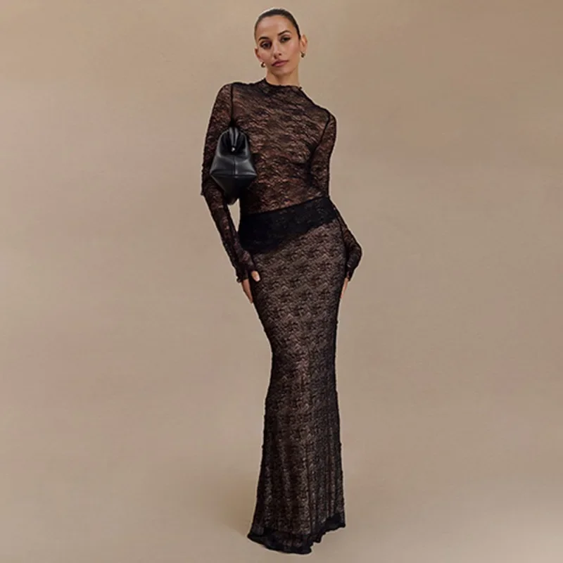 2025 T-shirt trasparente a maniche lunghe alla moda in due pezzi da donna nuova 2025, set gonna sexy slim fit da Europa e America