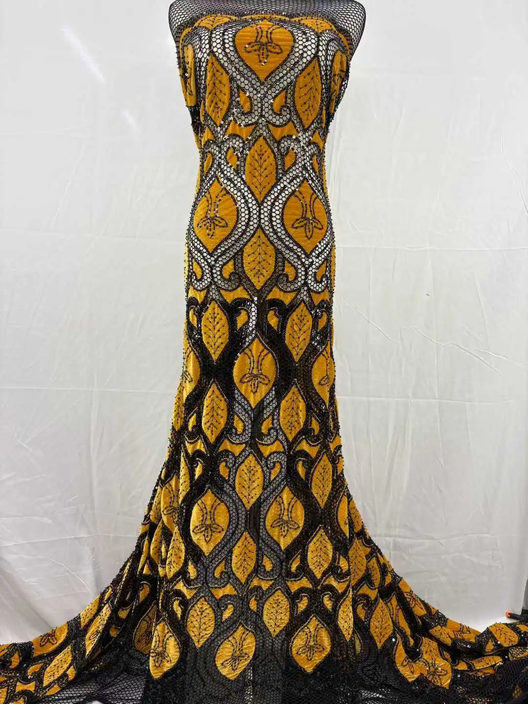 African Sequins Velvet Lace Fabric Nigerian French Mesh Net Lace Fabrics For Sewing 2026 High Quality Wedding Party Dress AH1775