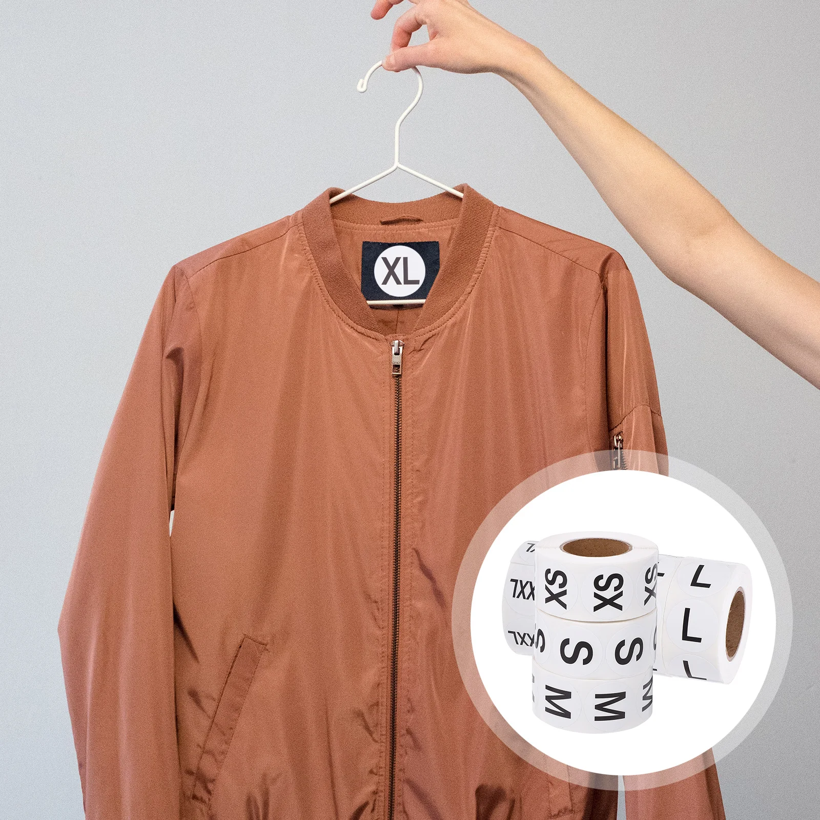 

7 Rolls Clothing Size Stickers Self Adhesive Round Labels Easy Use for Home Retail Size Label for Clothes Clothes Label Sticker