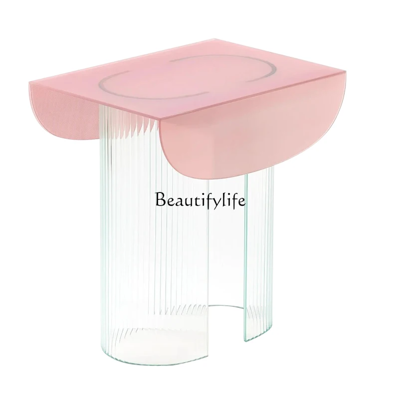 

*Итальянский минималистичный стеклянный журнальный столик контрастного цвета с вертикальным узором, изогнутый стеклянный столик на краях дивана