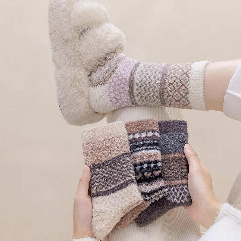 

8 Pairs Autumn Winter Fleece Socks Casual Floor Socks for Men and Women Soft Thick Sleeping Mid-Calf Socks Hosiery High Quality