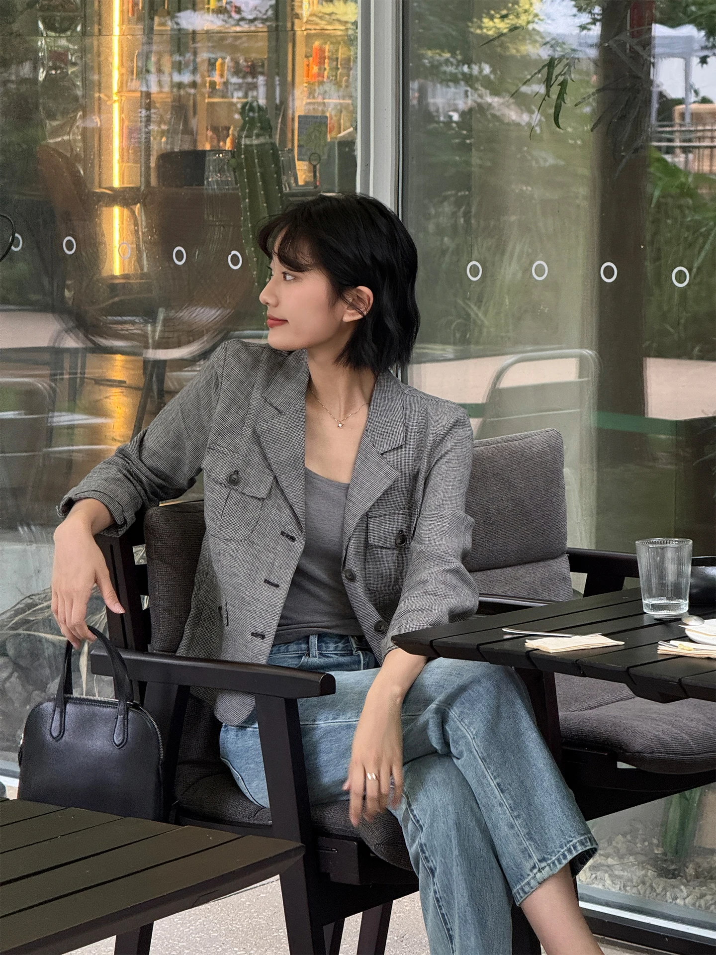 Chaqueta Ligera a Cuadros Vintage de Manga Larga para Mujer Zhou Xiaoya, Verano 2026, Prenda Exterior Corta de Lino Transpirable