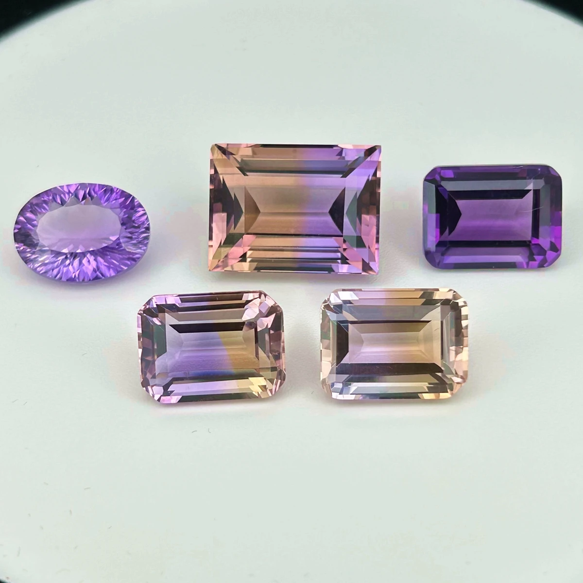 

Meisidian Emerald Cut 8x10-15x20mm 100% Natural Amethyst Quartzite Original Amethyst Stone