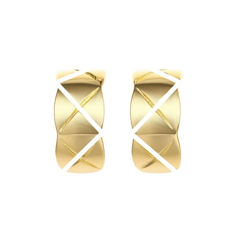 Geometric Mesh Stud Earrings - Perfectly Designed for Elegance and Style