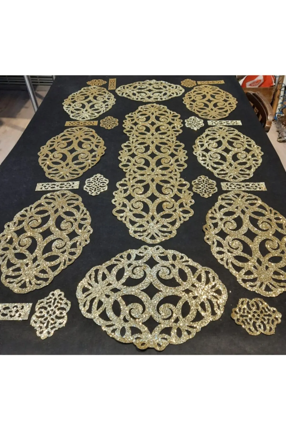 25-Piece Faux Leather Glitter Table Setting Set: 1 Runner, 8 Placemats, 8 Coasters, 8 Napkin Rings | Gold | Rectangular