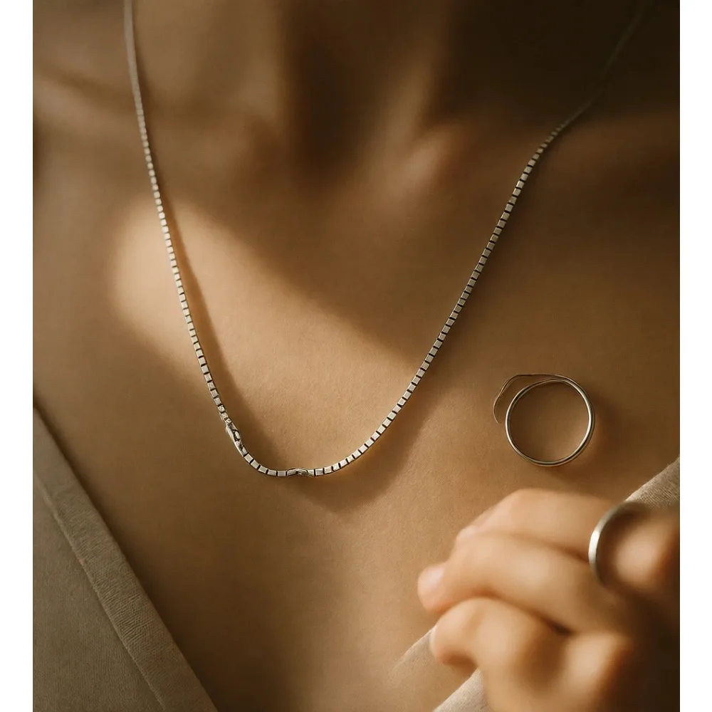 

Серебряная цепочка-бокс из стерлингового серебра 925 пробы, толщиной 1,3 мм, для женщин и мужчин, сделано в Италии, в подарочной коробке