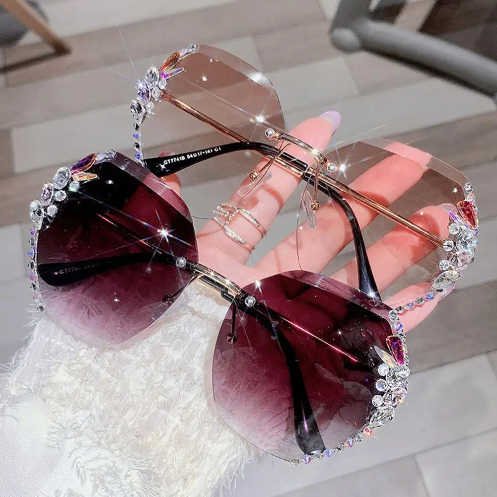 3colors  Rhinestone Decor Rimless Fashion Sunglasses For Women Men Casual Gradient Glasses For Summer Beach Party