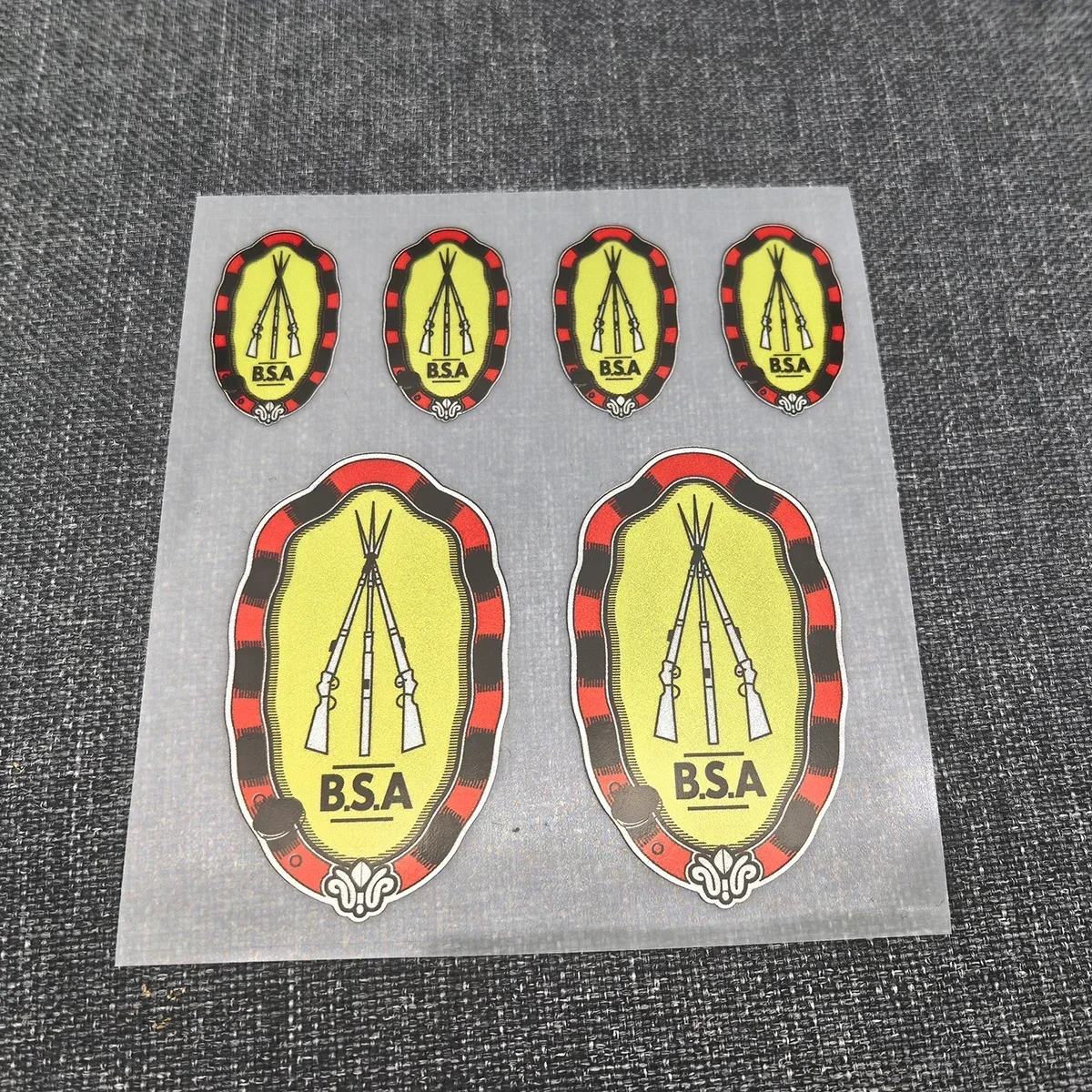 6Pcs Vintage Crest …