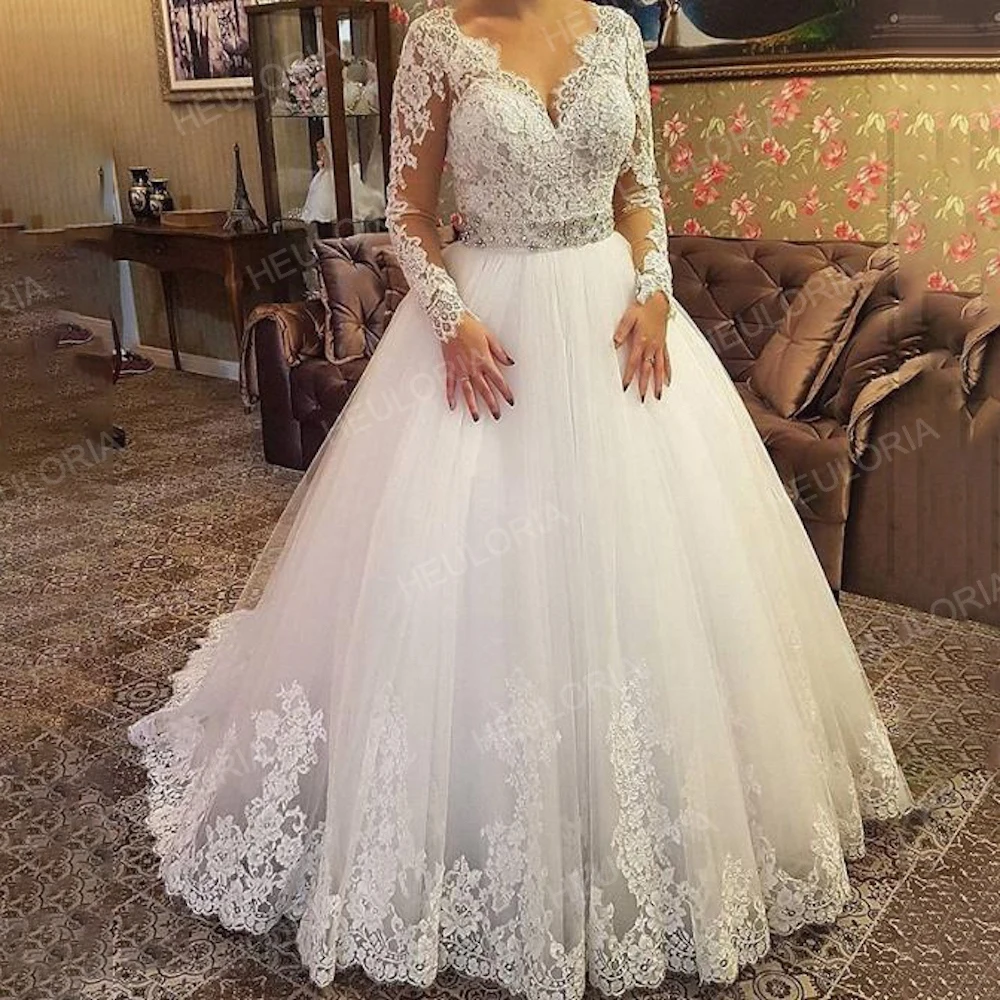 

Princess Ball Gown Wedding Dress long sleeve bride dress V neck plus size robe de mariee Lace beading Wedding Bridal Gown