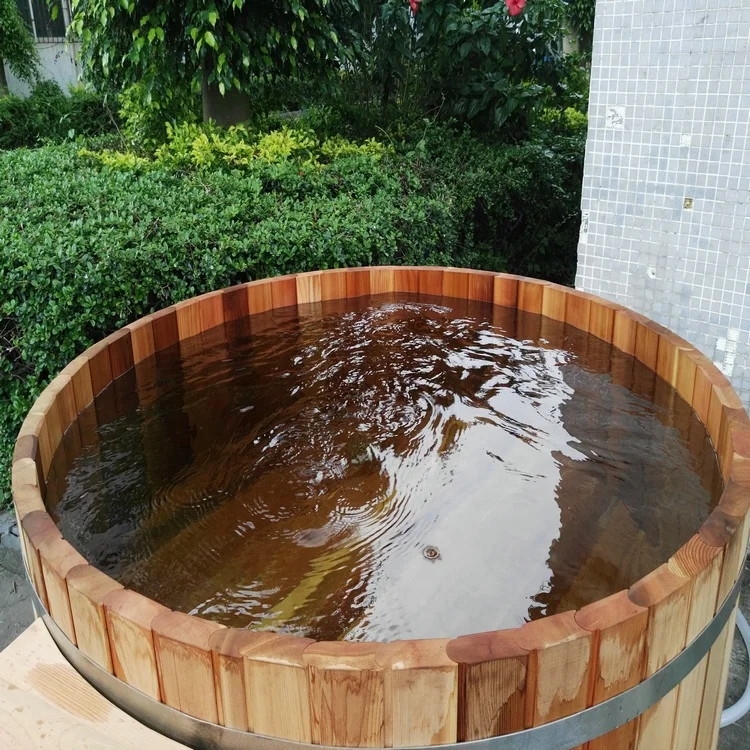 

Pine or Canadian Red Cedar Barrel Hot Tub with soaking function bathtubs & whirlpools for sales