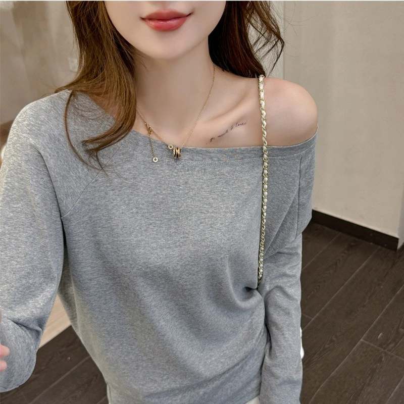 เสื้อยืดแขนยาวดีไซน์คอผูกแบบใหม่สำหรับฤดูใบไม้ผลิ-ฤดูใบไม้ร่วงสำหรับผู้หญิง ใช้เป็นชั้นในได้ คุณภาพสูง ทรงหลวม เหมาะสำหรับใส่เป็นเสื้อนอก