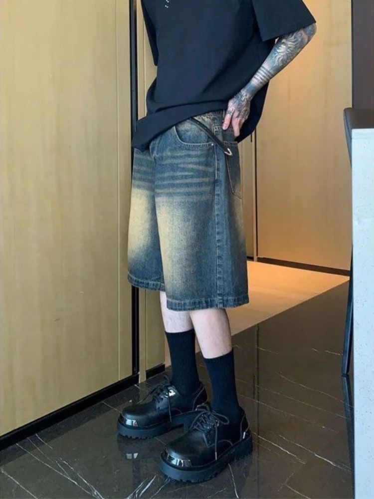 

New Vintage American Style Distressed Washed Denim Shorts Men's Slim Straight Leg Baggy Five Points Retro Hong Kong Fashion