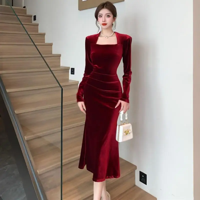 Socialite's Golden Velvet Fish Tail Long Dress Women's Red High-end Temperament Waist Cinching Dress Light Luxury Hip Hugging