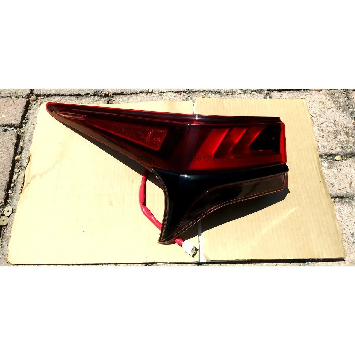 

For LS500 LS500h F Sport 2018-2020 2018 2019 2020 Left Right Tail Lamp Light