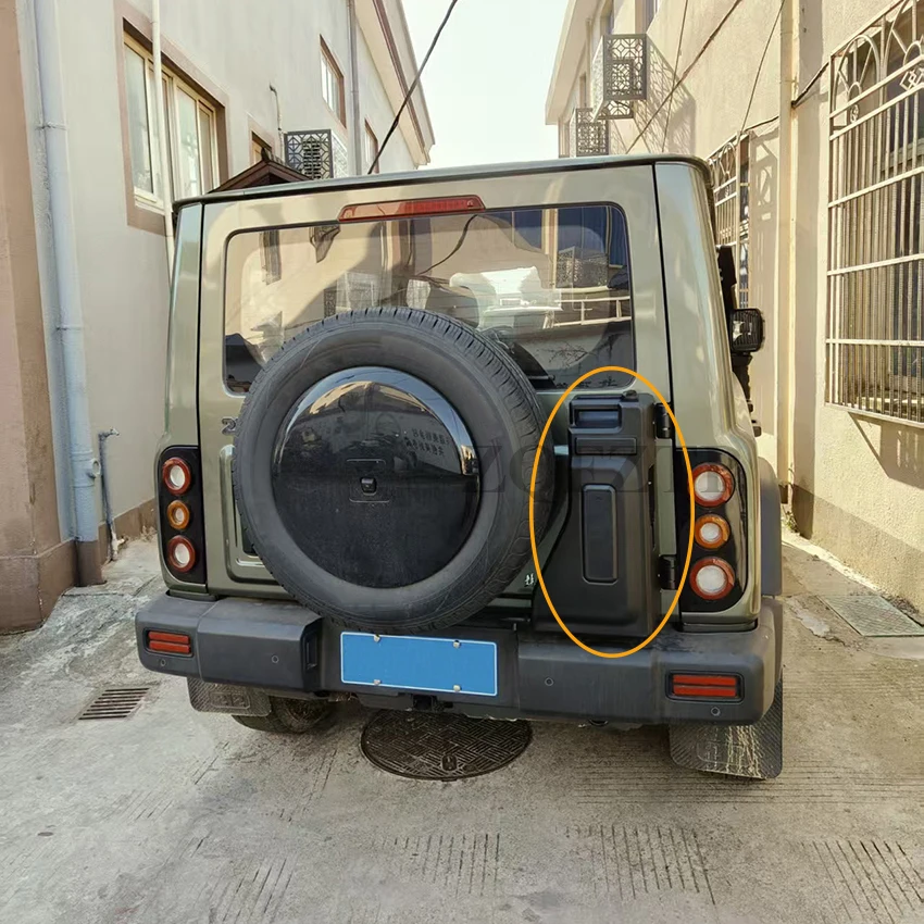 Rear-Door Water Tank Suitable For BAW 212 T01 2024 Modified Off-Road Water Storage Tailgated Camping Water Tank