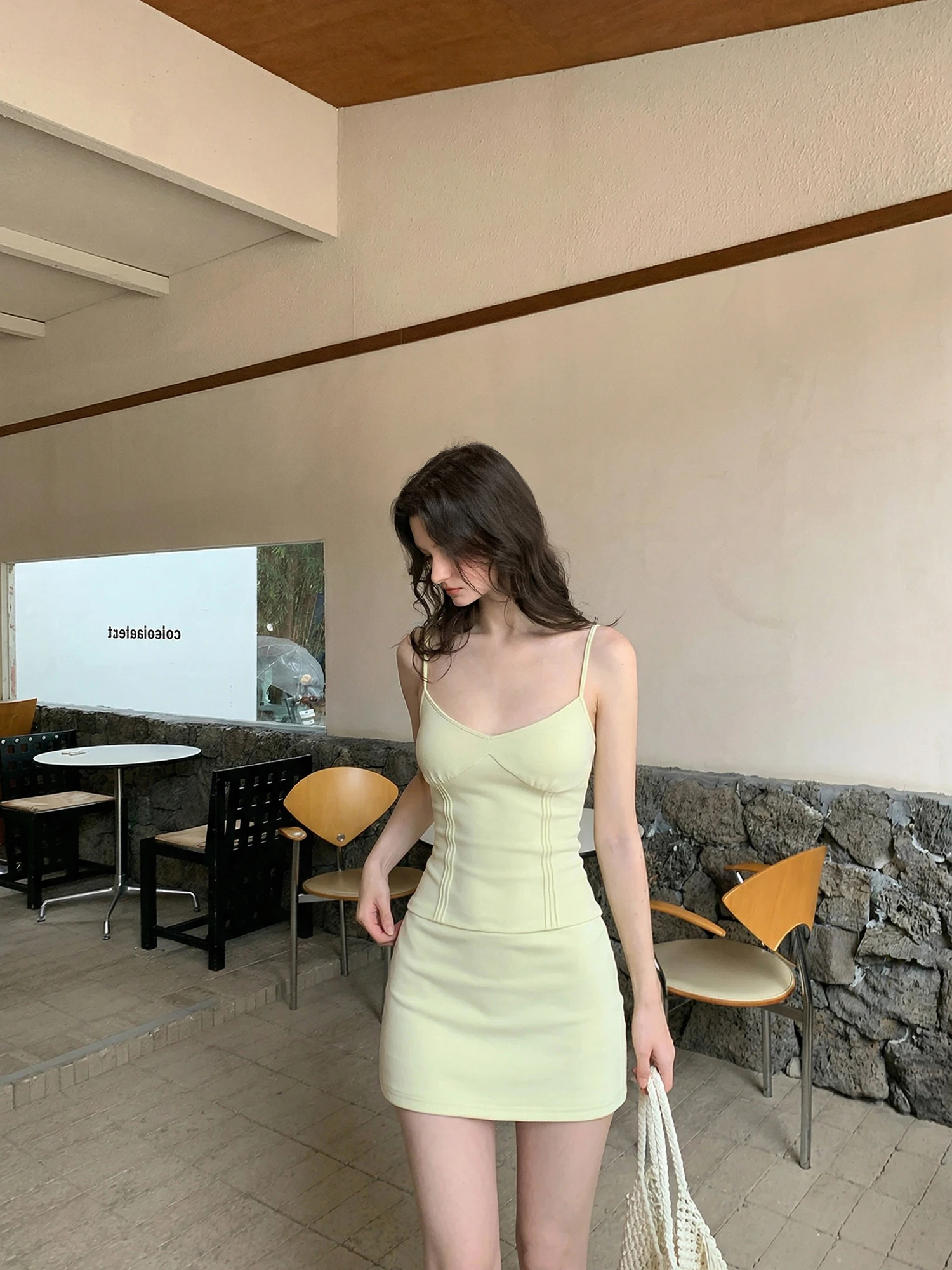 

Crucreamsu High Waist Slim Fit Strap Vest Top And Skirt Two Piece Set Women's Summer Fashion Casual Breathable mid Weight