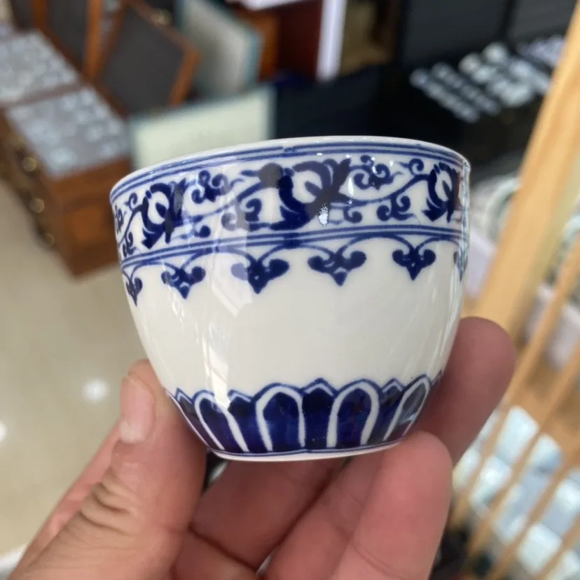 Jingdezhen imitation ancient ceramics Qianli Jiangshan small guest cup single cup blue and white porcelain personal cup
