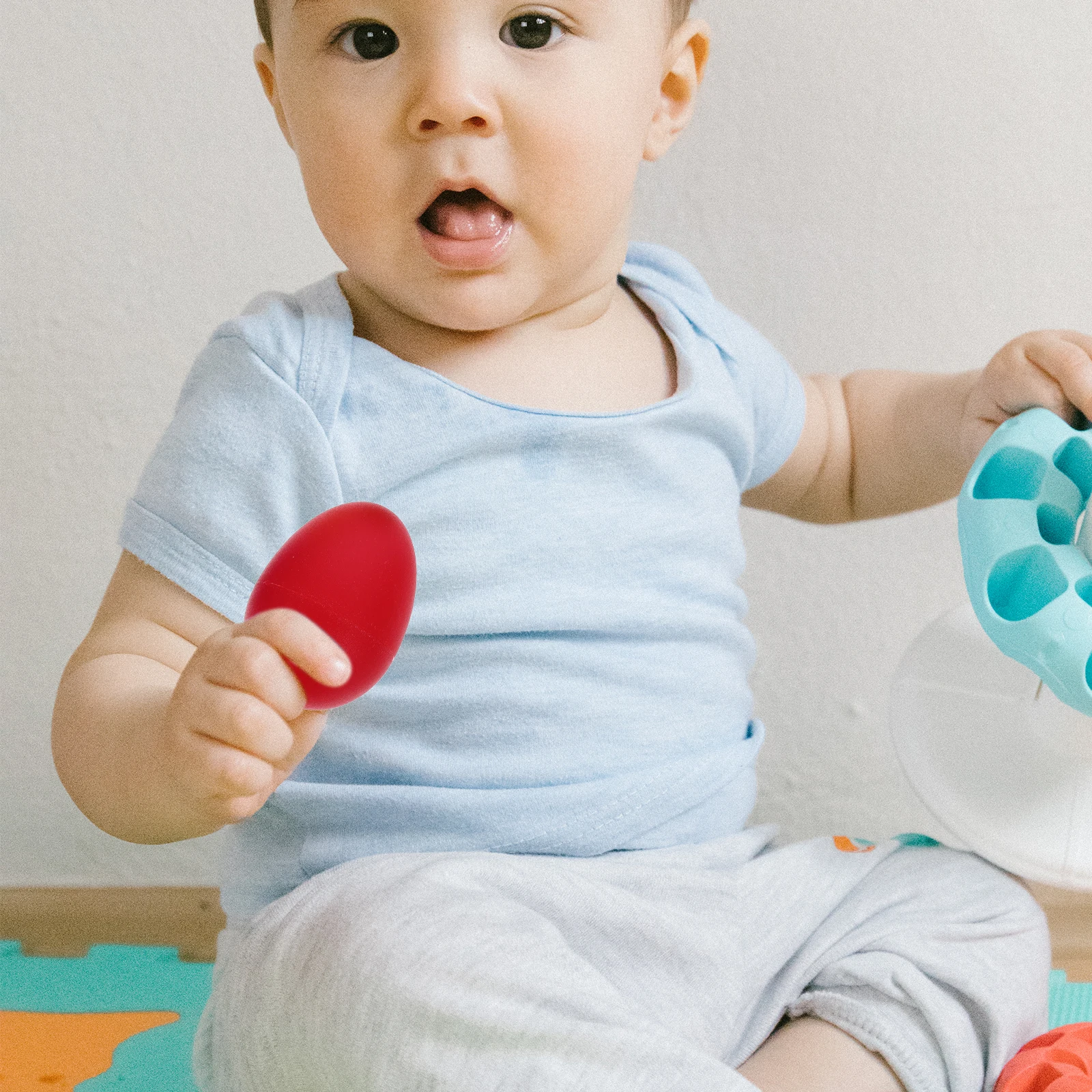 

4Pcs Bright Color Plastic Egg Shakers Percussion Maracas Fun Musical Toys for Toddlers