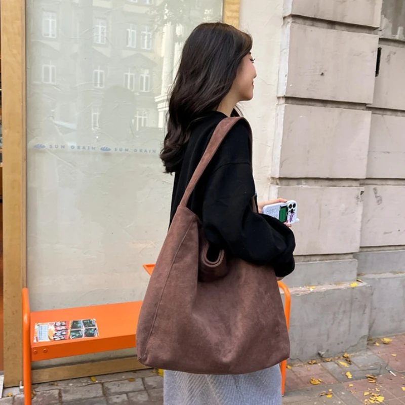 

Versatile Retro Tote Bag for Woman Shoulder Bag Trendy Simplicity Designer Bag Fashion Large Capacity Suede Shopping Bags Сумка